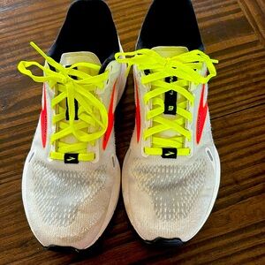 Brooks Launch 9.